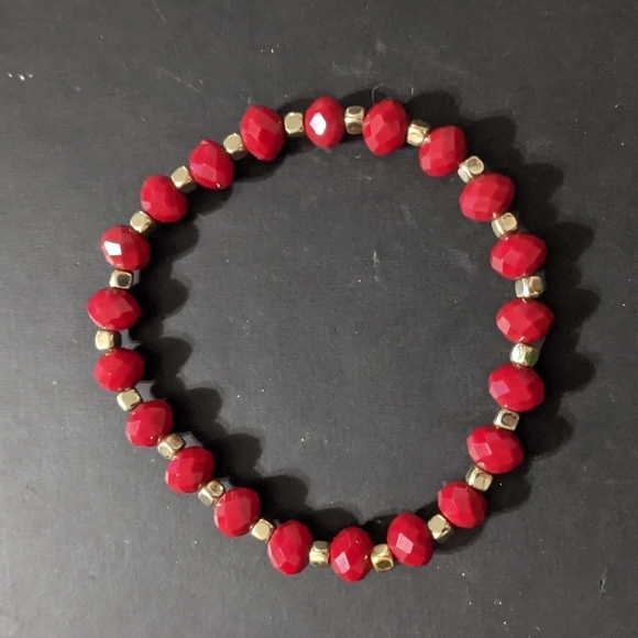 Gold Tone Red Crystal Beaded Stretchy Elastic Statement Bracelet - Picture 1 of 2